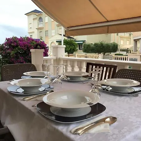 Casa Cerca Del Mar 아파트 *